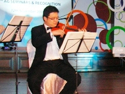 violin man